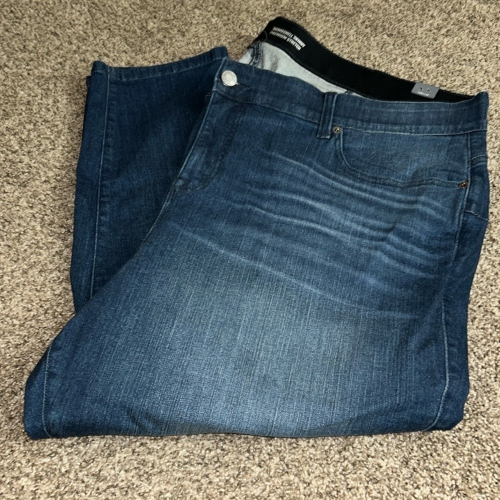 NWT Torrid Bombshell Skinny Jeans